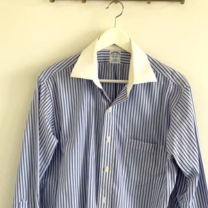 Brooks Brothers Dress Shirts 15 1/2 - 32 Slim Fit Non-Iron Blue/Red Srtipe